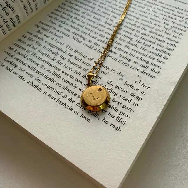 Amix Necklace