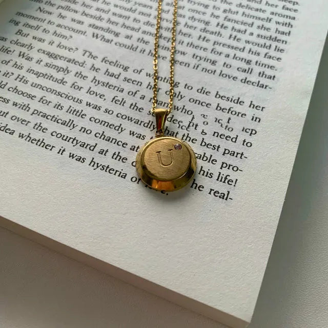Amix Necklace