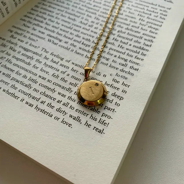 Amix Necklace