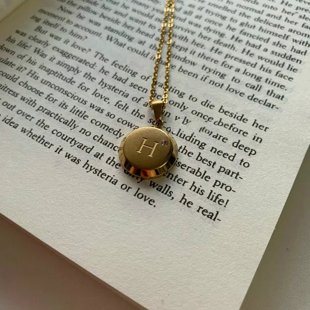 Amix Necklace