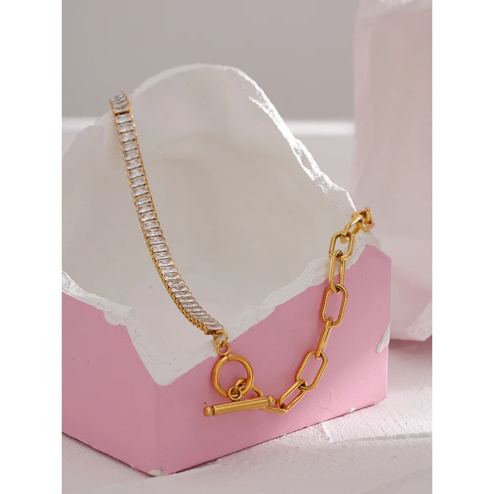 Lavi Necklace