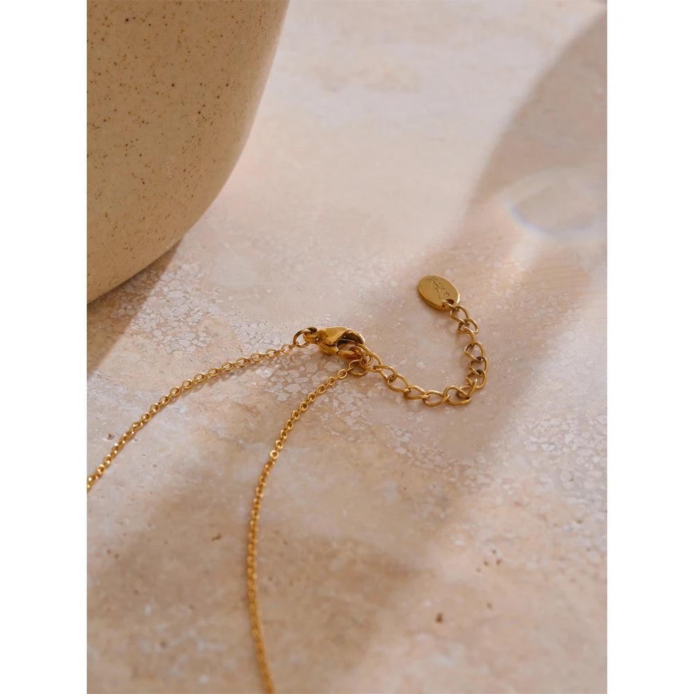 Elle Necklace