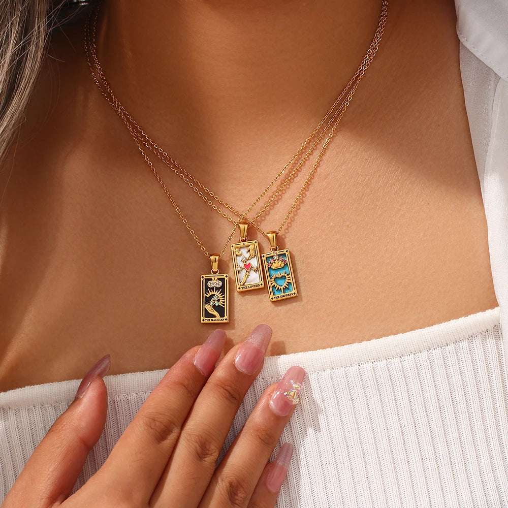 Joya Necklace