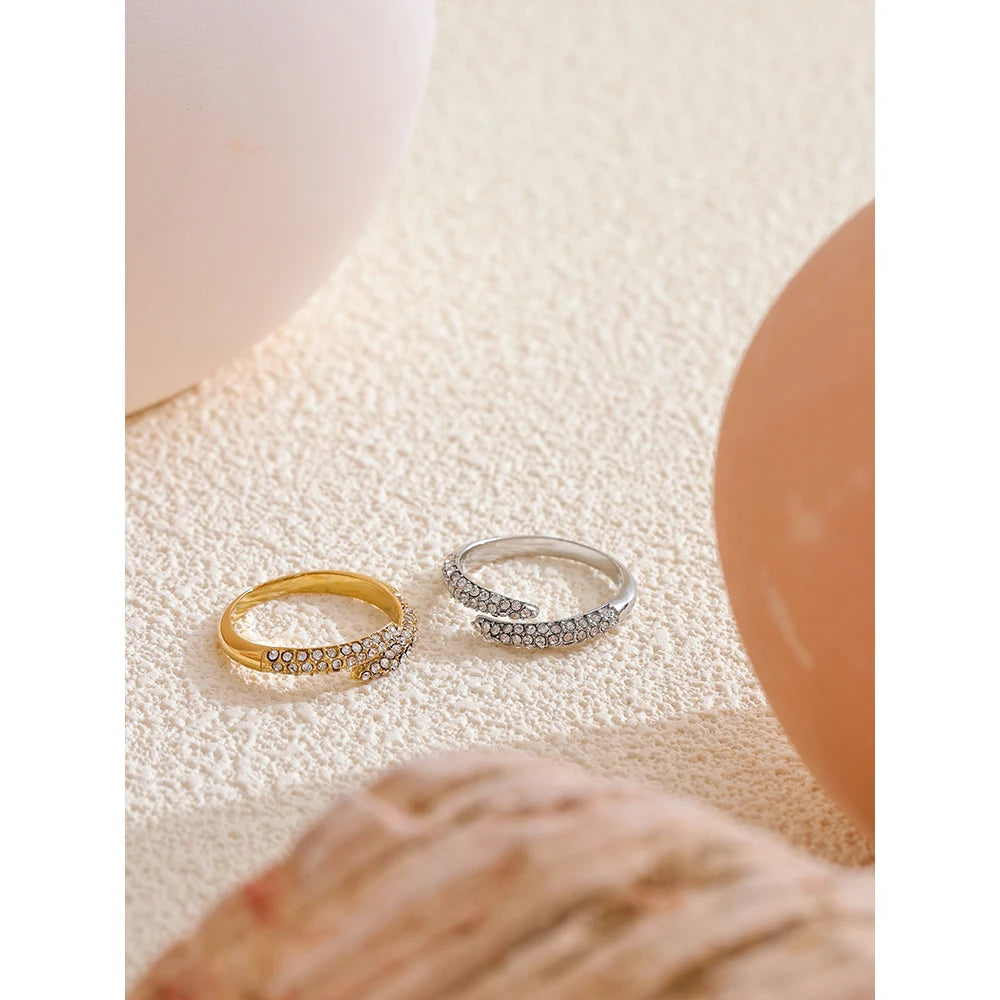 Delicate Bling Ring