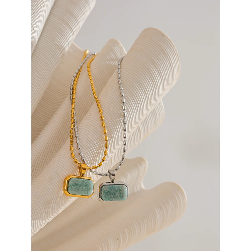 Faye Necklace