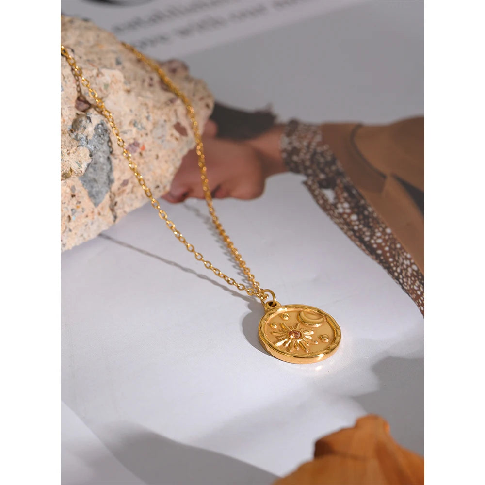 Glint Necklace