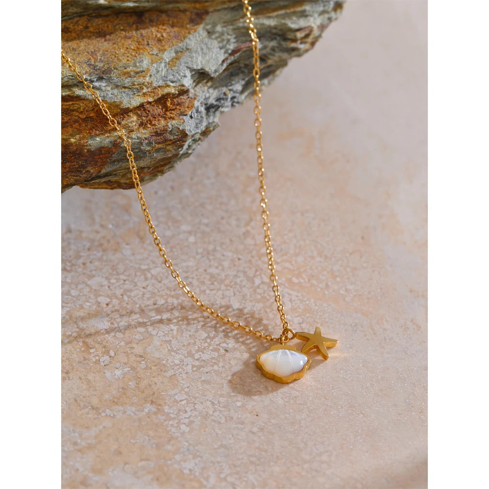 Elle Necklace