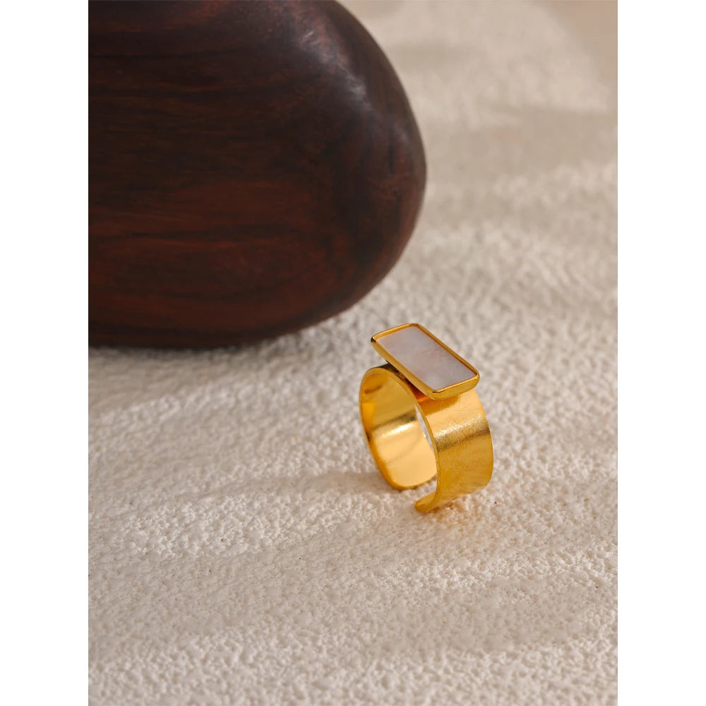 Arza Ring