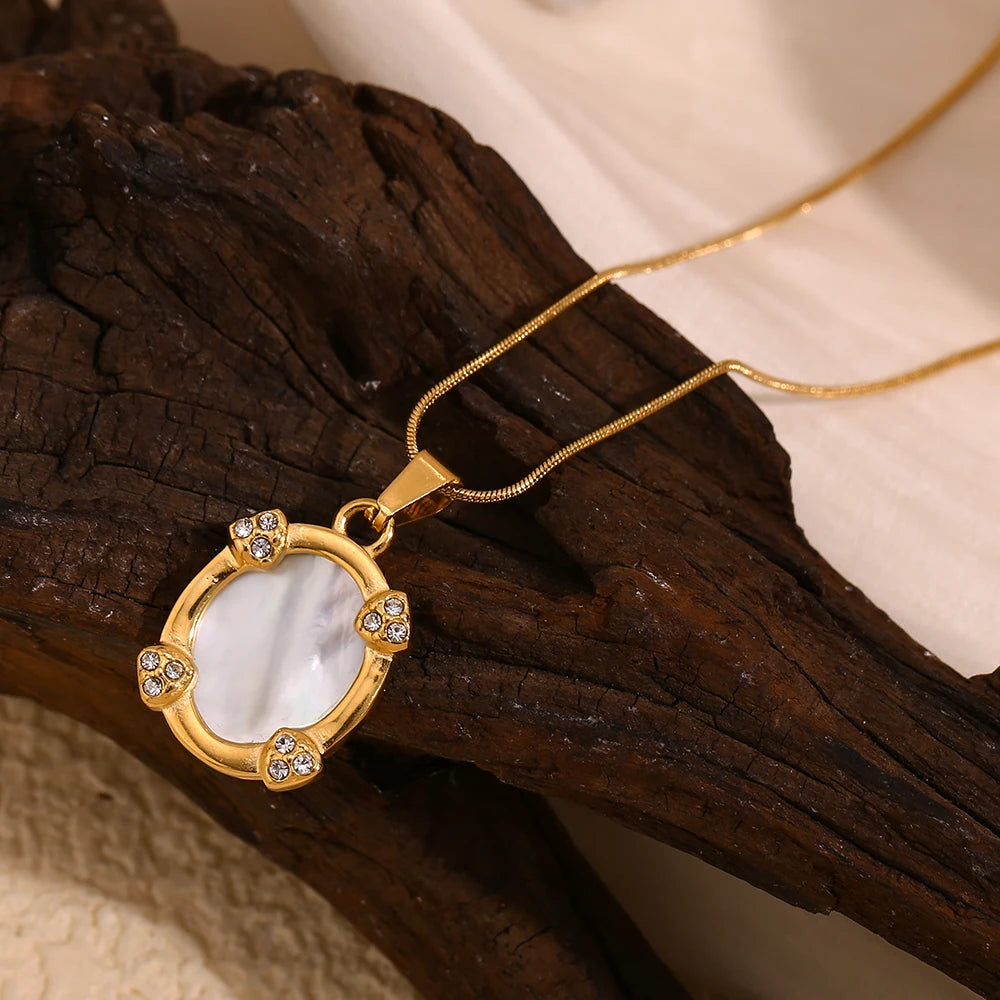 Pendant Shiny Necklaces