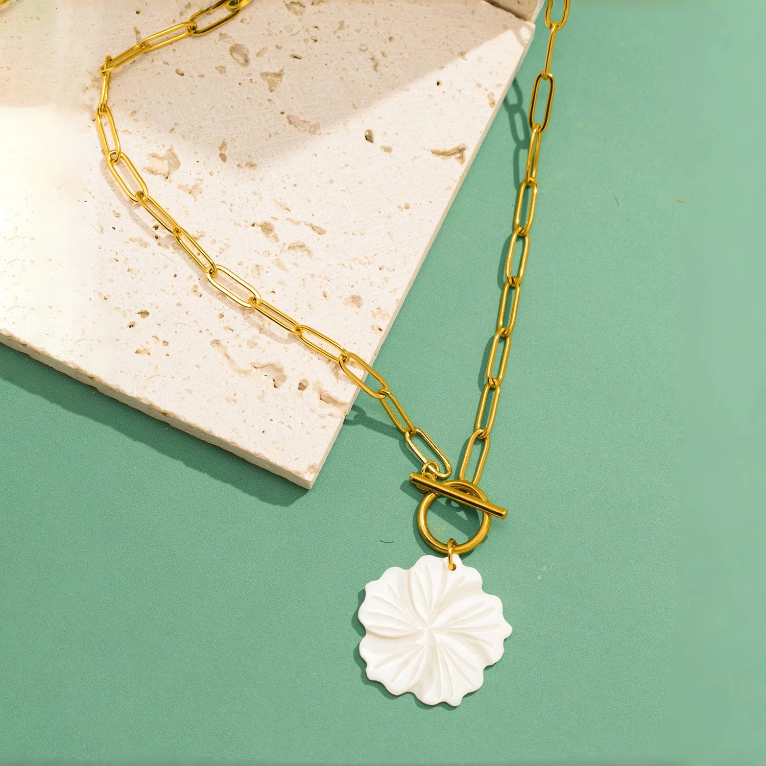 Elaya Necklace