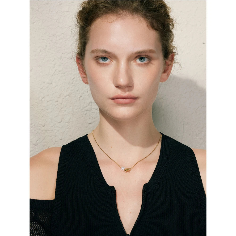 Ravyn Necklace
