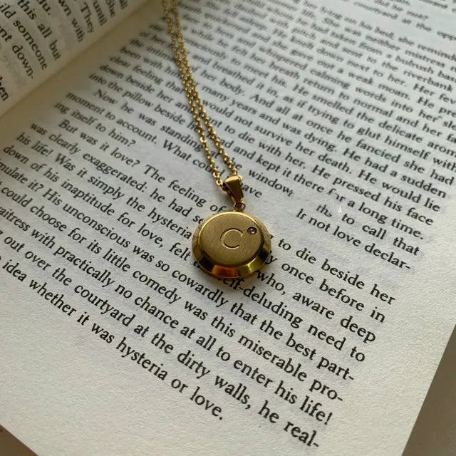 Amix Necklace