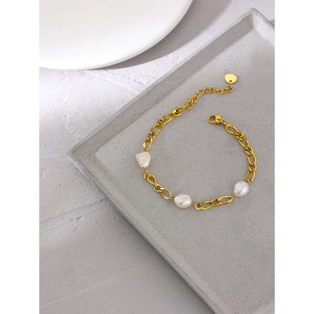 Nara Pearl Bracelet