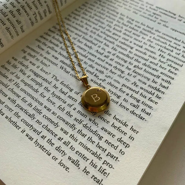 Amix Necklace