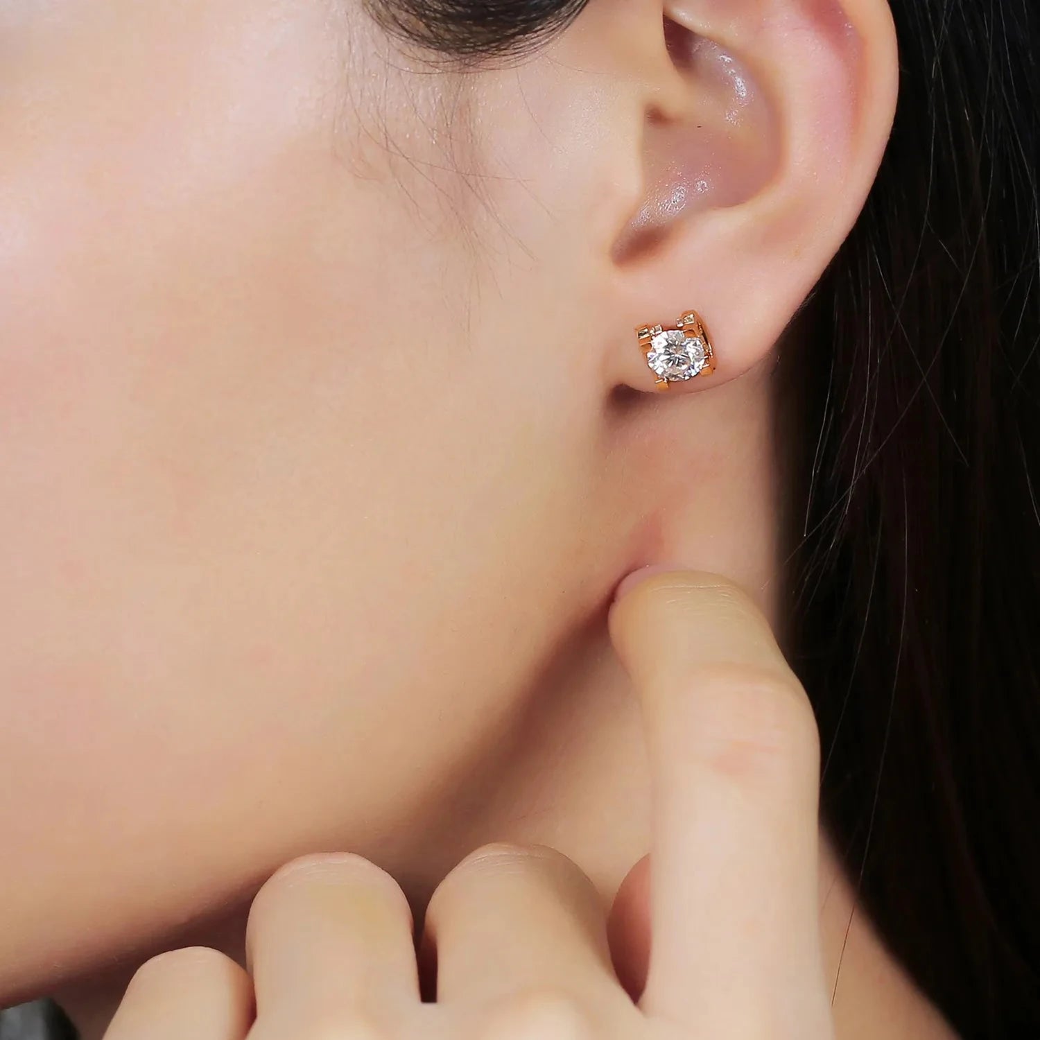 Seya Stud Earrings