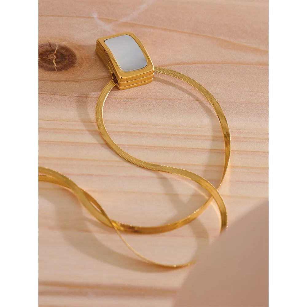 Haze Necklace