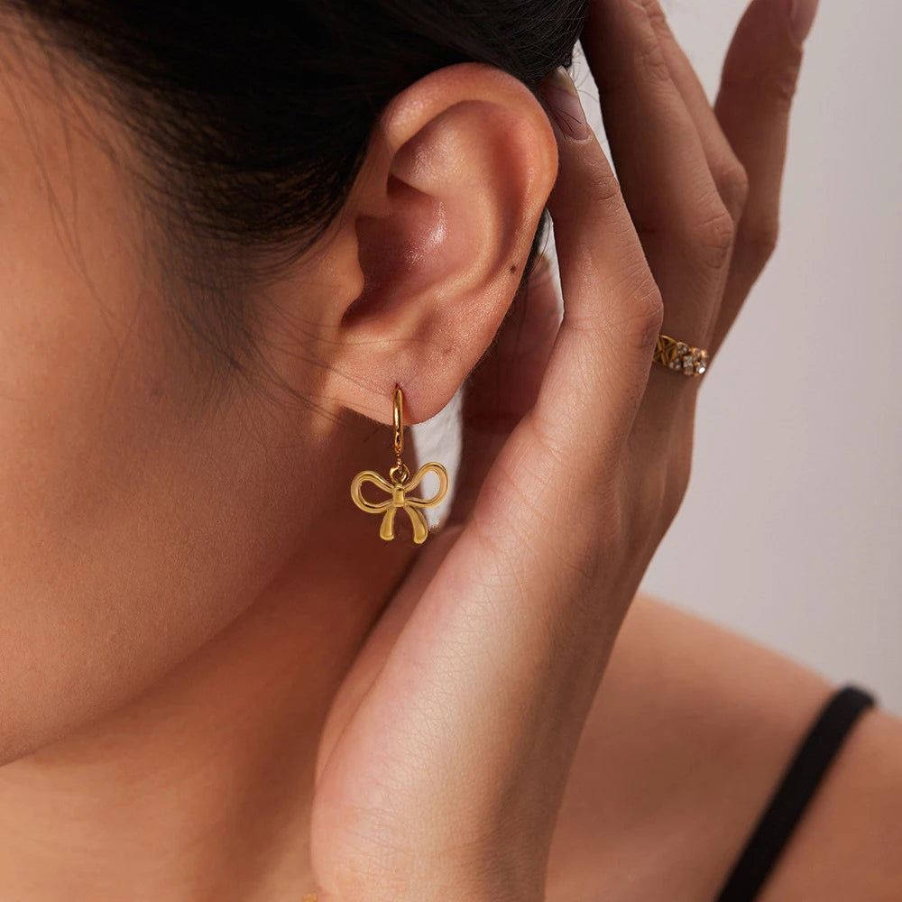Bow-Risa Earrings