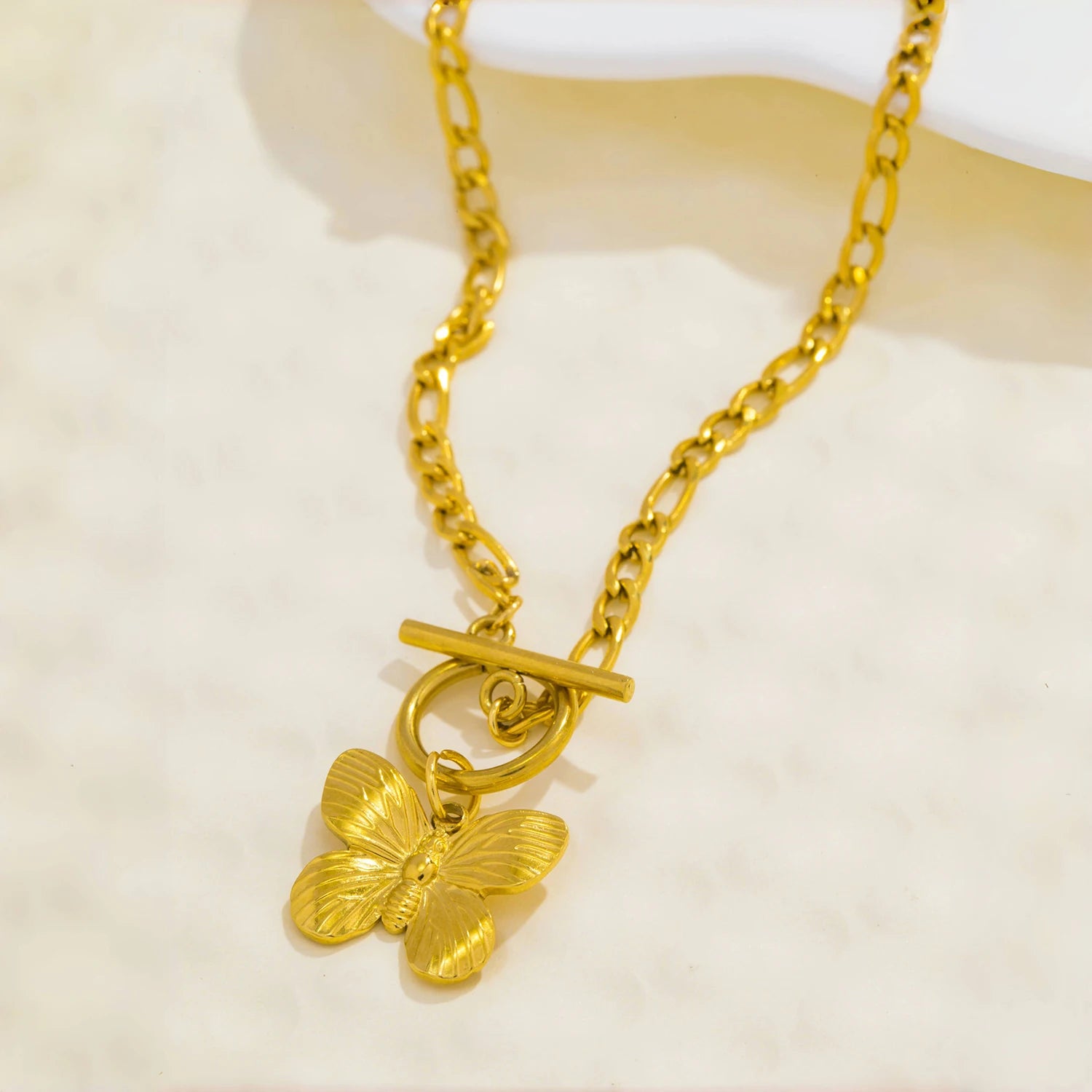 Lurea Necklace