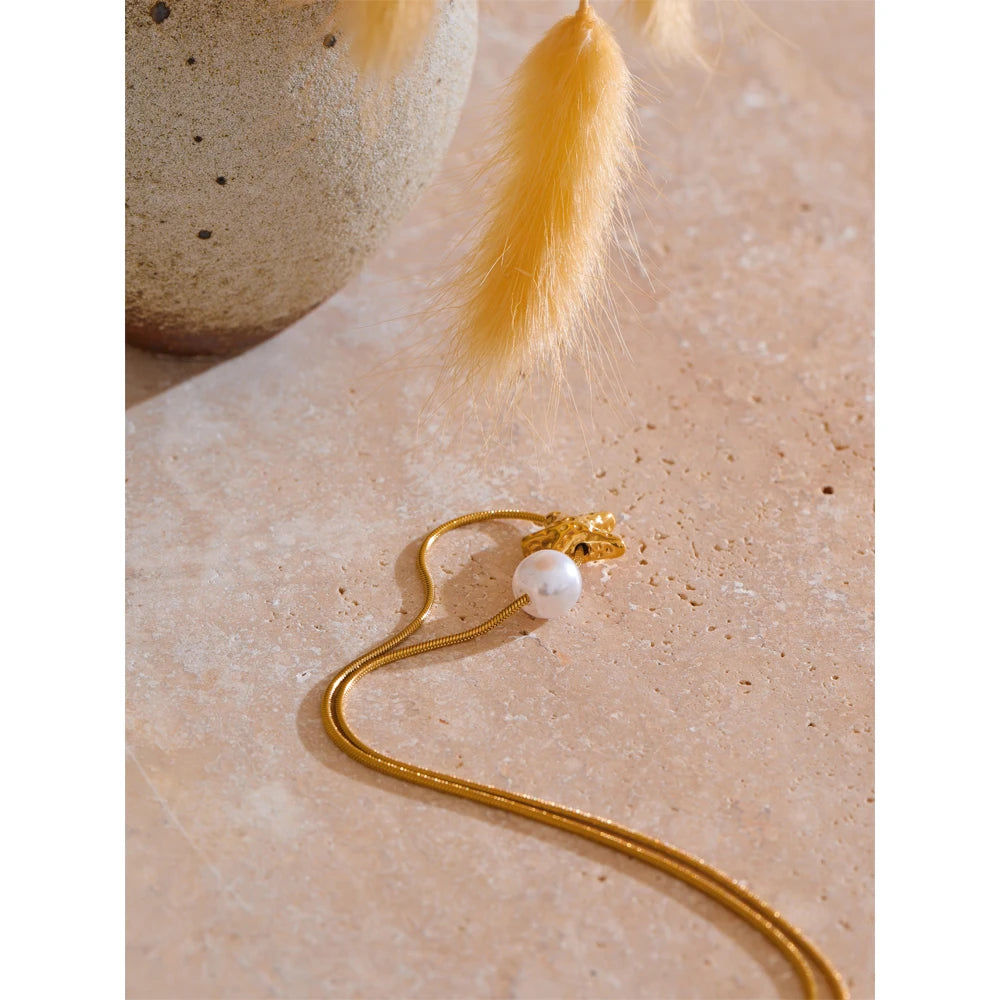 Ravyn Necklace