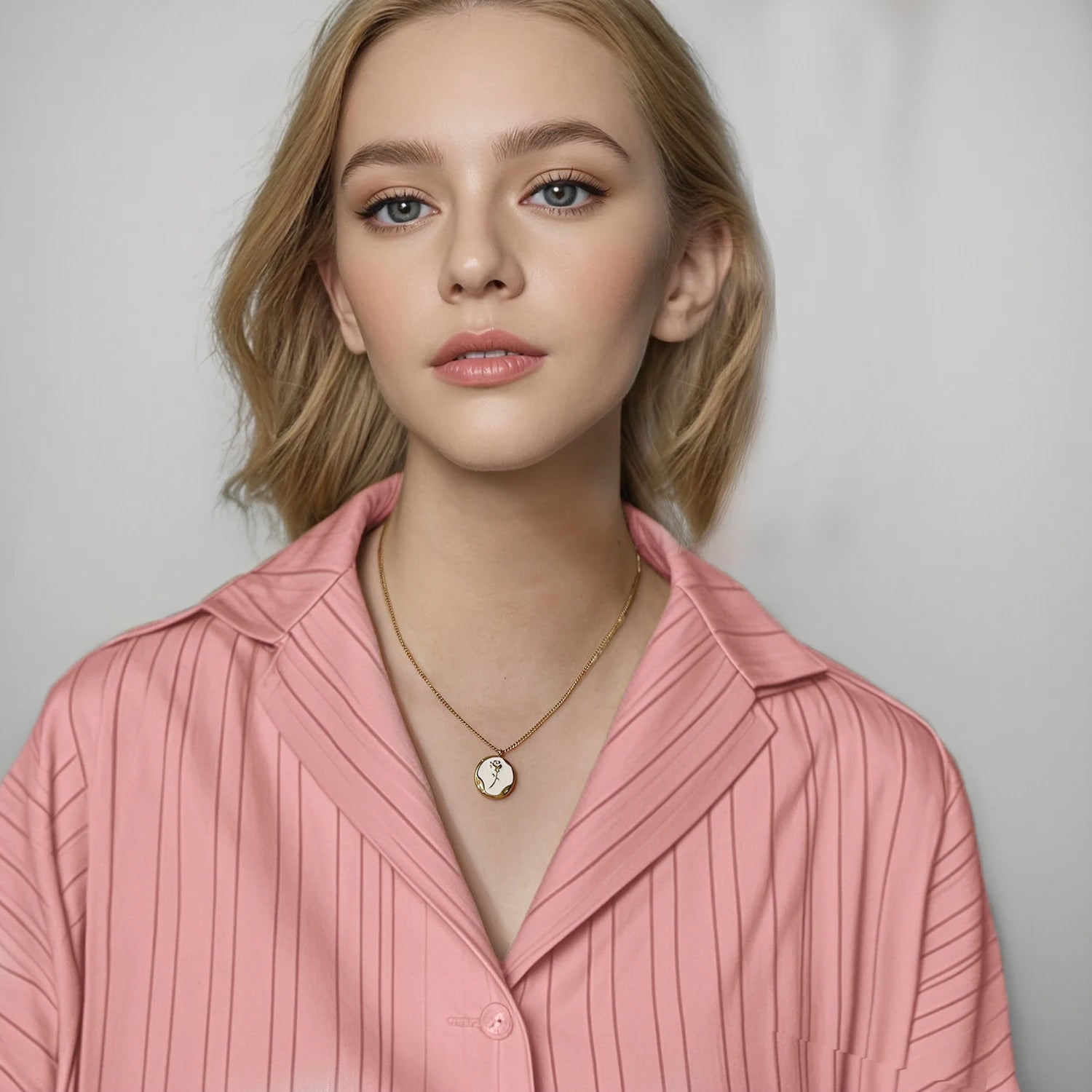 Rose Circular Necklace