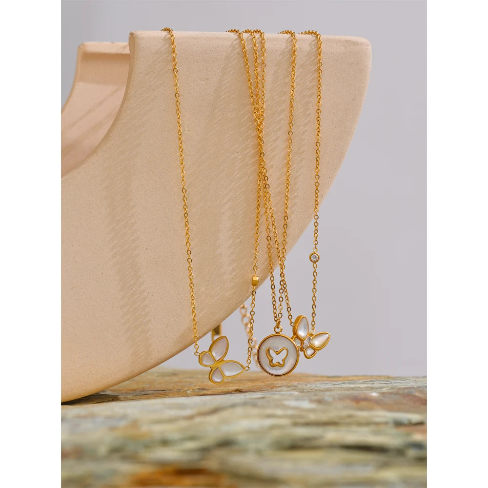 Belle Necklace