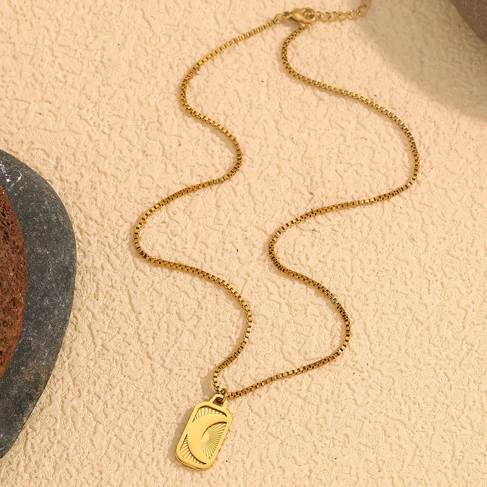 Moon Pendant necklace