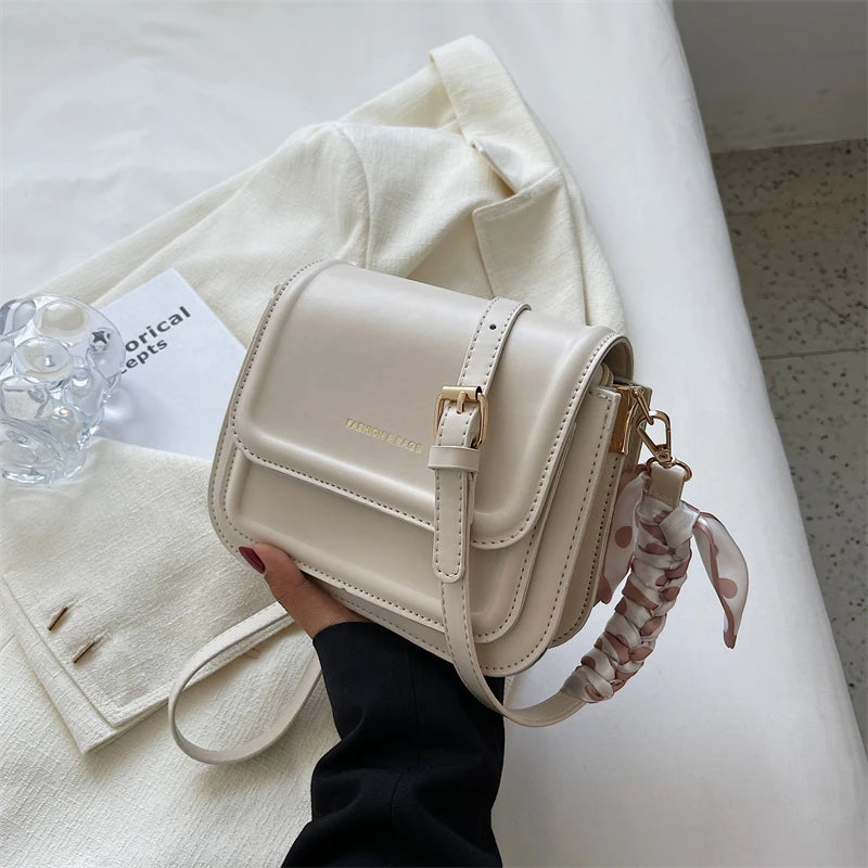 The Signature Box Bag