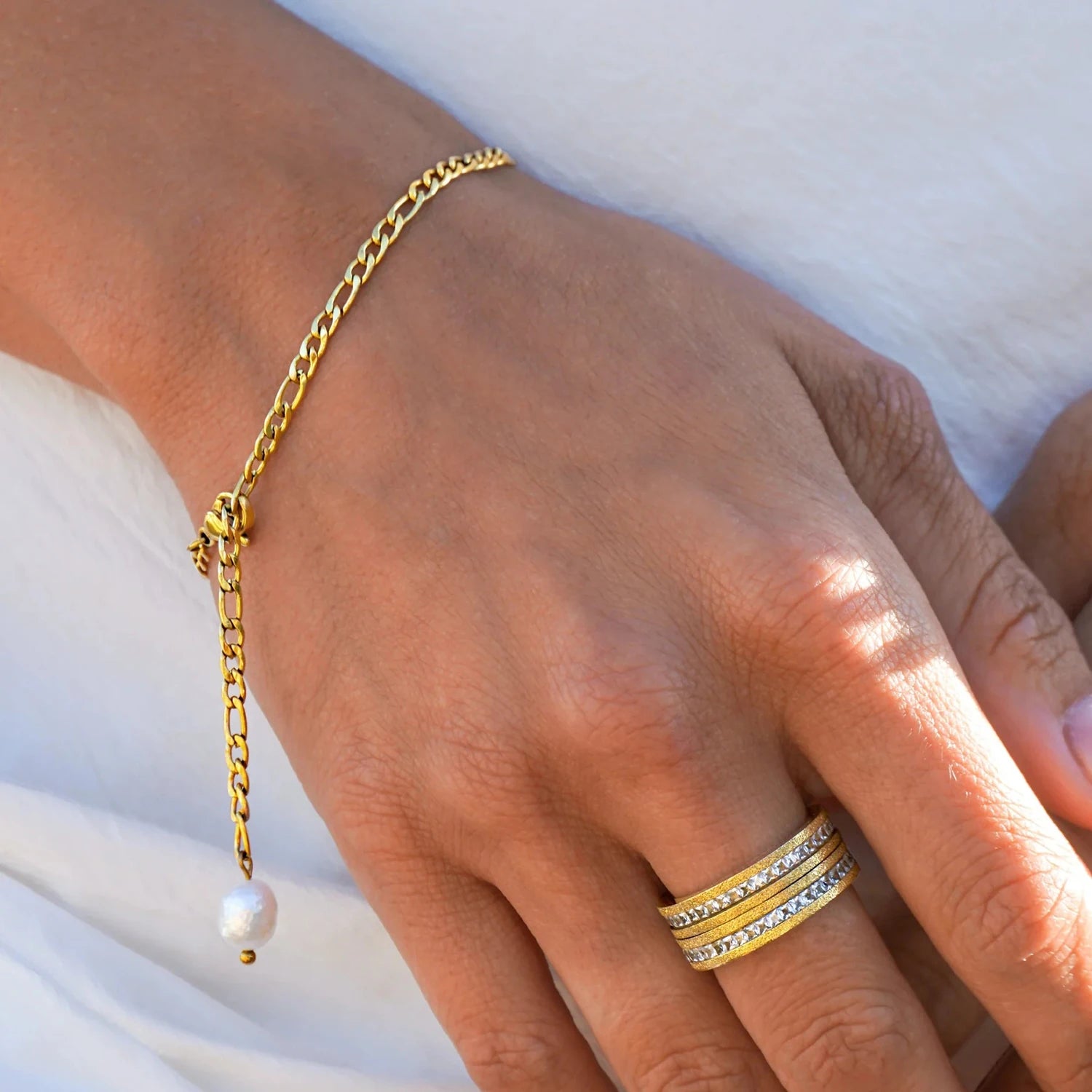 Ravvi Pearl Bracelet