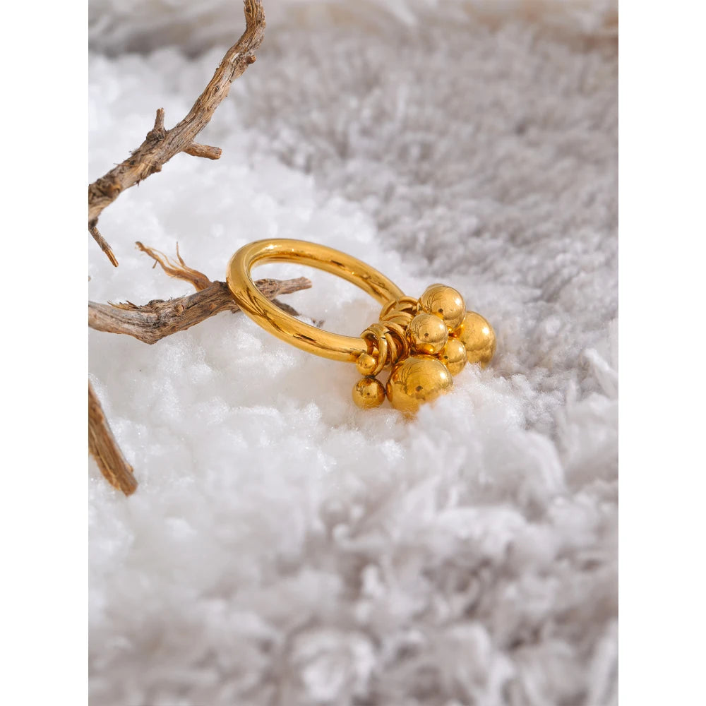 Oraya Ring